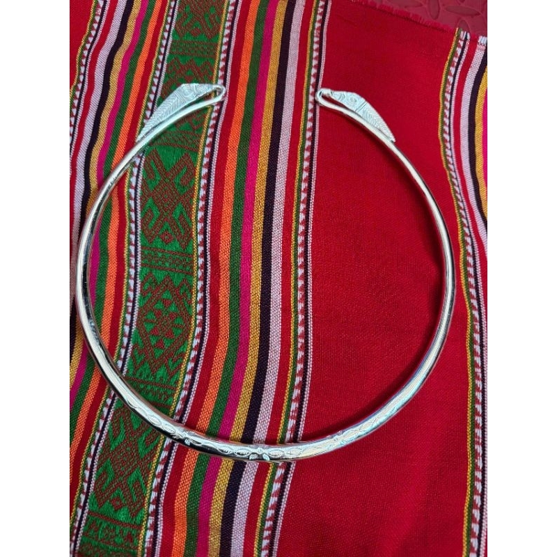 Kiềng chạm hoa sen thân to 21cm mạ bạc sáng mịn, kiềng cổ dân tộc d-ao, tày, nùng,…