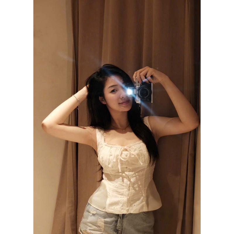 𝓫𝓾𝓷𝓷𝔂.𝓼𝓽𝓸𝓻𝓮•( Sẵn ) ÁO CRT XÔ REN HOA