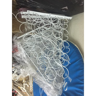 Tay Uốn Bắn Tường Sắt Tròn Treo Quần Áo