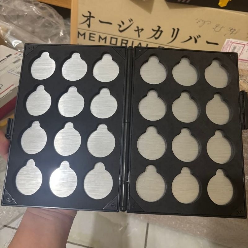 OOO Core Medal Holder sổ xu csm Ozu