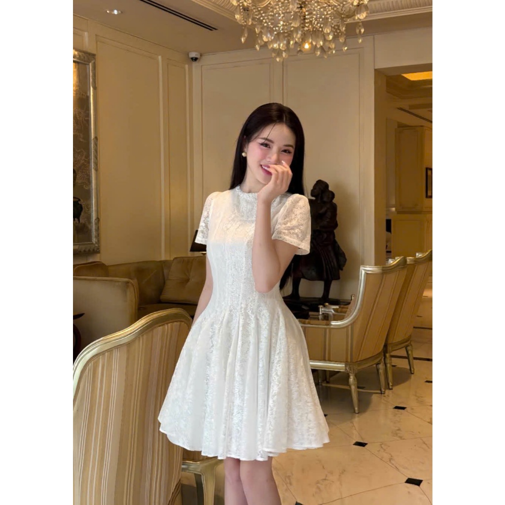 Đầm ren dự tiệc thiết kế tay ngắn xòe sang trọng Mea Dress | BigBuy360 - bigbuy360.vn