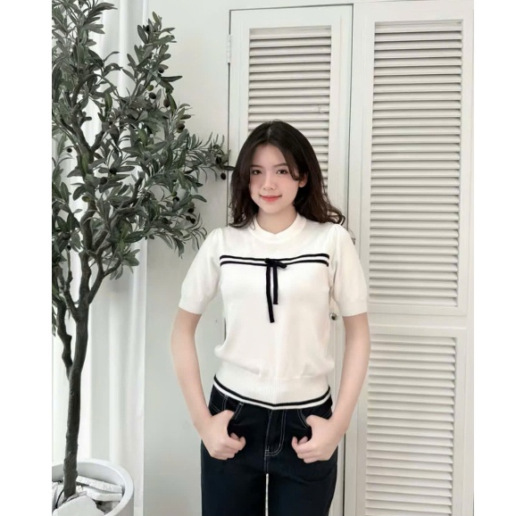 Áo Thun Nữ Freesize Nơ Ngực Phối Kẻ Đen Trắng - Thiết Kế Cổ Tròn Trẻ Trung Chuẩn Style Hàn Quốc HT01 | BigBuy360 - bigbuy360.vn