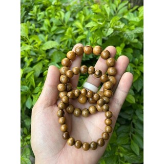 vòng tay gỗ bách mix cỏ 4 lá may mắn