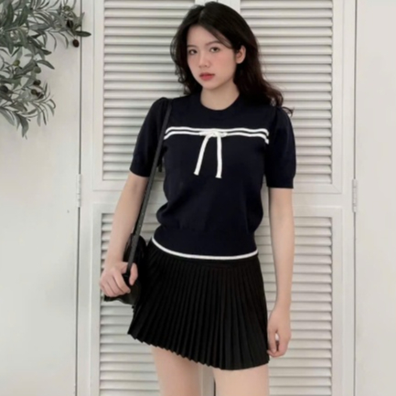 Áo Thun Nữ Freesize Nơ Ngực Phối Kẻ Đen Trắng - Thiết Kế Cổ Tròn Trẻ Trung Chuẩn Style Hàn Quốc HT01 | BigBuy360 - bigbuy360.vn