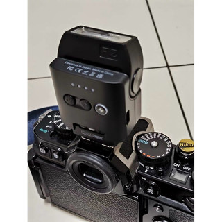 Flash mini Medalight F2 cho camera máy ảnh