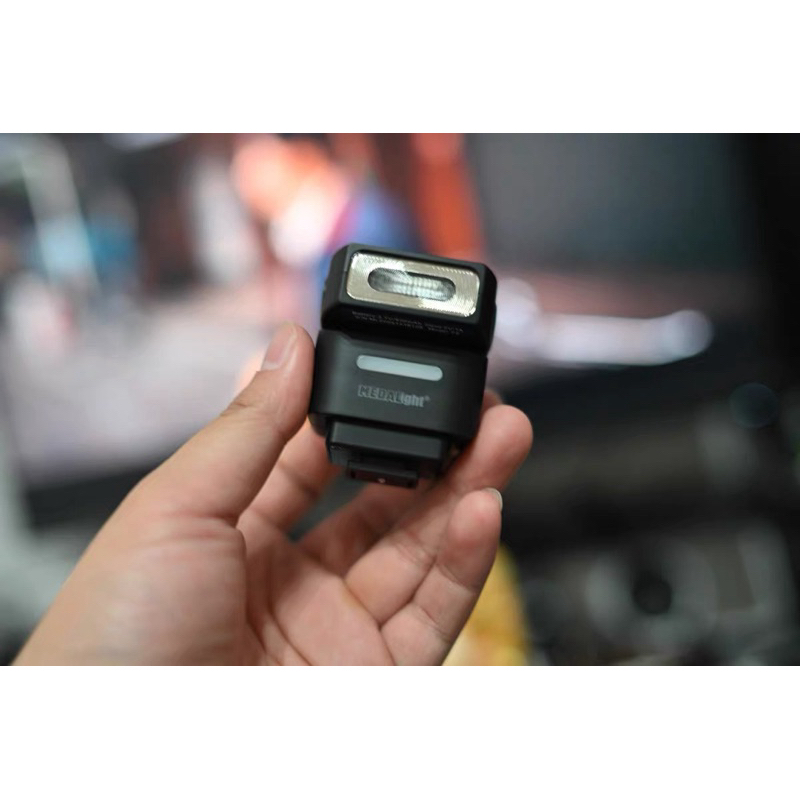 Flash mini Medalight F2 cho camera máy ảnh