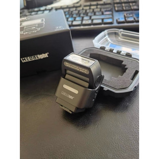 Flash mini Medalight F2 cho camera máy ảnh