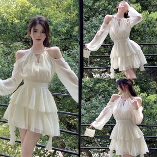  Đầm trắng trễ vai cổ yếm tay phồng tiểu thư váy dáng ngắn xoè hai tầng chất voan mềm mịn dễ thương 