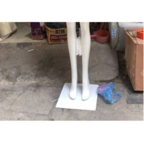 Chân Của Manocanh Cả Người, Chân Đế Sắt Vuông Và Chốt