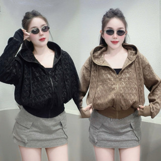 QUỲNH NHI - Áo khoác nữ hoạ tiết vải nhung gân mềm mịn, nón to, 6 túi mã PIO