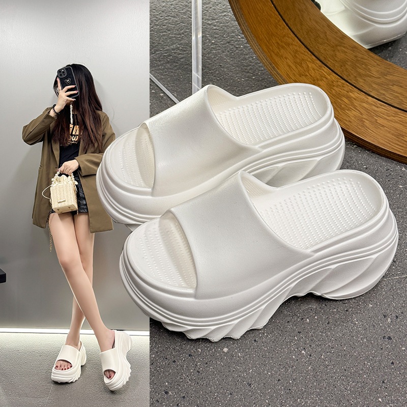 Dép Quai Ngang Nữ Thể Thao D32 Mẫu Mới Hót Hít Năm Nay