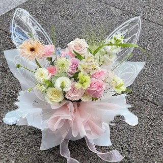 Giấy kiếng Cánh Bướm dùng gói Hoa.