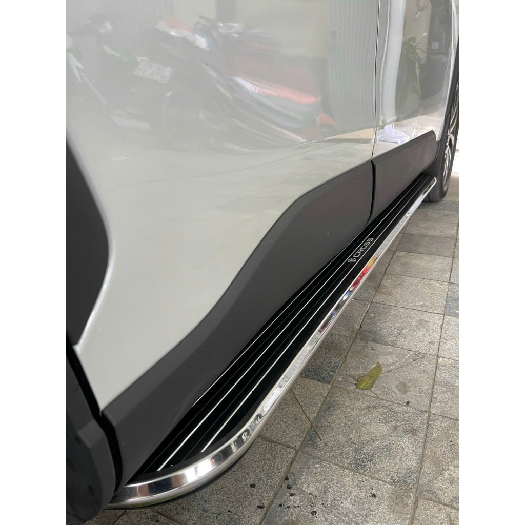 [HOT] Bậc lên xuống, bệ bước chân ô tô cho Toyota Cross CAO CẤP