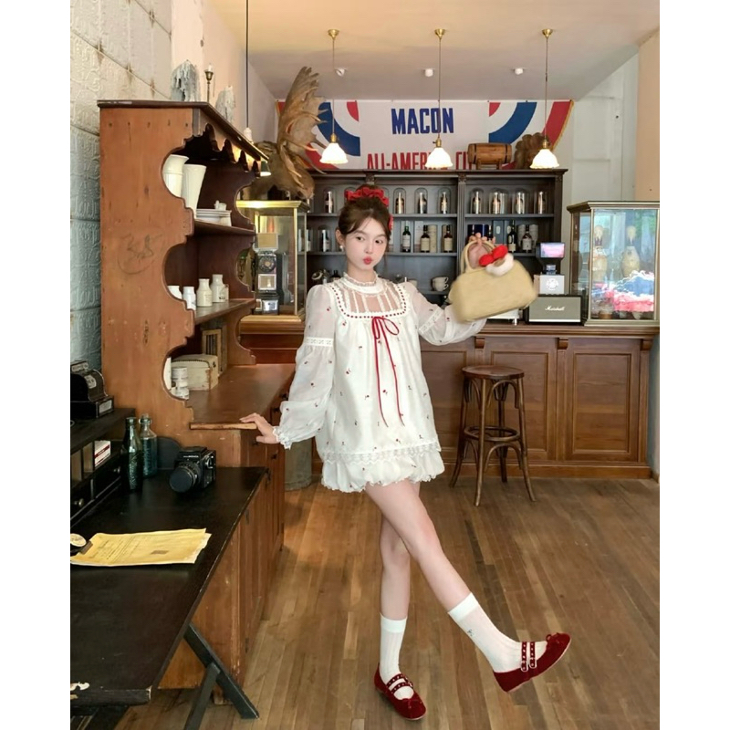 Set Áo Tay Bồng Cột Nơ Phối Quần Bí TIBU Set Đồ Nữ Dễ Thương Hoa Nhí Đỏ Trắng Đi Chơi Biển Phố B429 | BigBuy360 - bigbuy360.vn