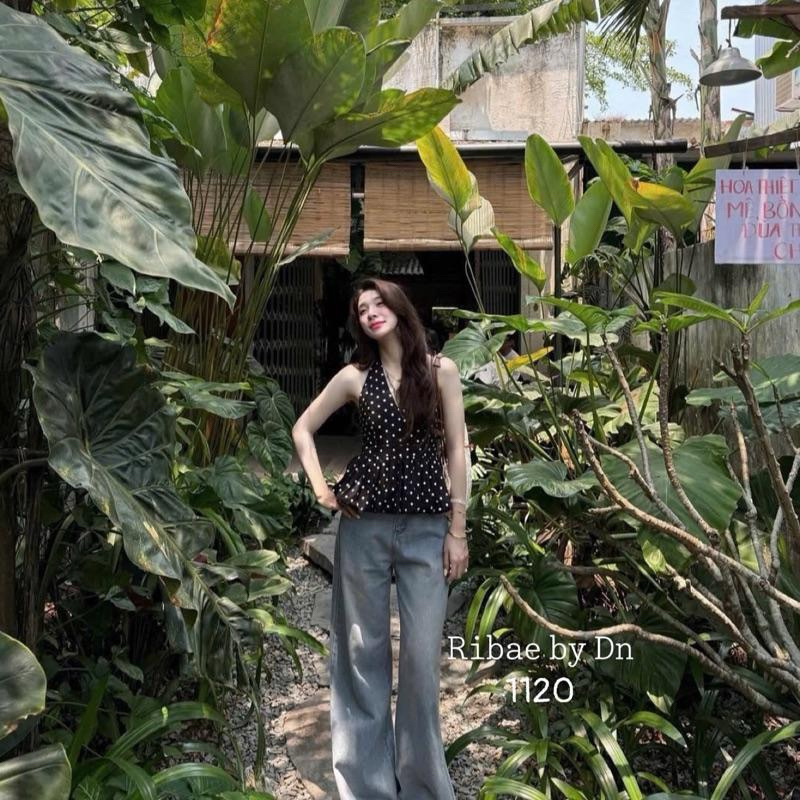 Áo cổ yếm hoạ tiết chấm bi có đệm mút dáng bí hở lưng chun sau siêu xinh dành cho nữ | BigBuy360 - bigbuy360.vn