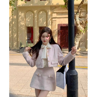 Set 3 mảnh áo khoác dáng ngắn dài tay giả lông chồn màu hồng mix chân váy cạp cao dành cho nữ mùa thu đông