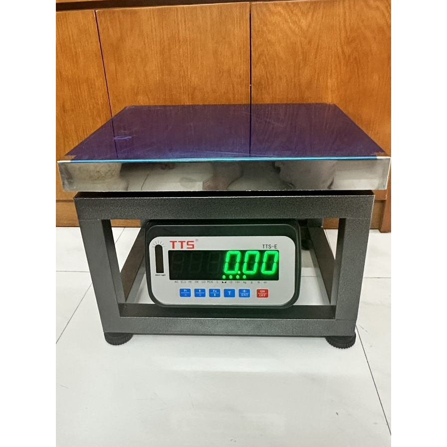 CÂN ĐIỆN TỬ GHẾ NGỒI TTS 100KG Model: TTS 40X50CM (100KG/0.02KG)