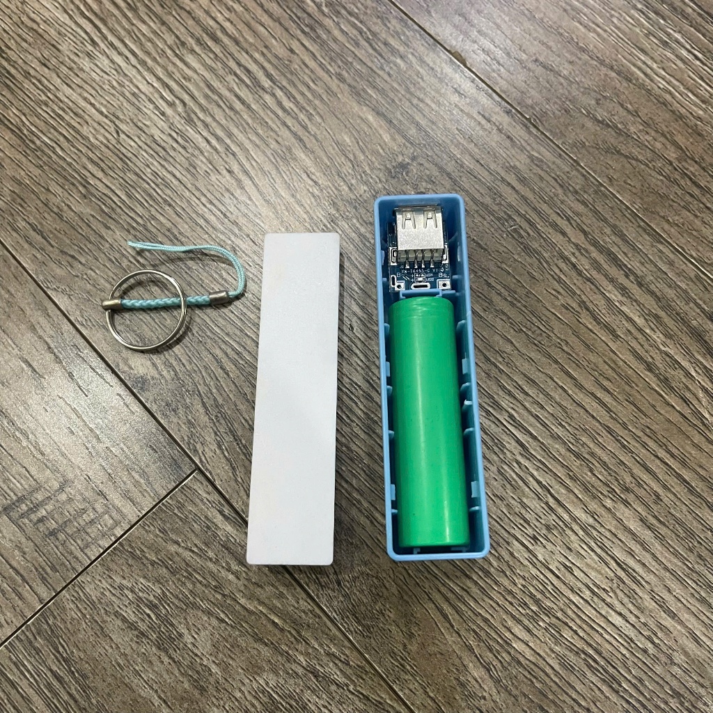 Móc khoá box sạc dự phòng 1 cell vuông cho người cô đơn,FA.