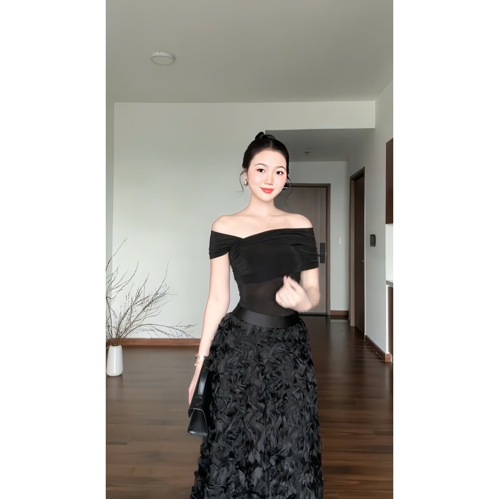 Áo Thun Lệch Vai Ngắn Tay, Áo Mặc Được Nhiều Kiểu, Chất Nhún Nhũ Co Dãn MioLady | BigBuy360 - bigbuy360.vn