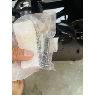 5Món ốc treo pô sau , Spark 135Fi / exciter 2005-2010 Zin yamaha Thailand