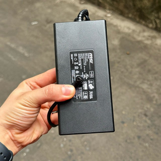 Sạc laptop Asus 20V 6A