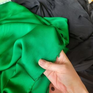 Vải lụa satin - May áo, váy, bộ pijama...