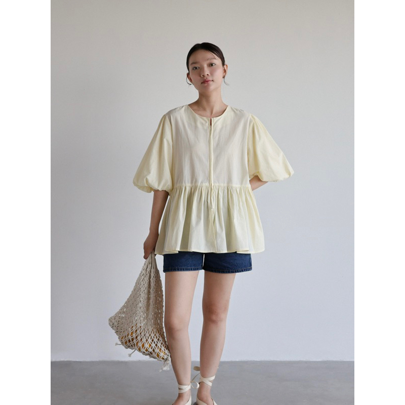 Áo babydoll tay lỡ phồng thô hàn | 𝐒𝐎𝐌𝐒 | 𝐎𝐫𝐫𝐞́ 𝐓𝐨𝐩 | BigBuy360 - bigbuy360.vn