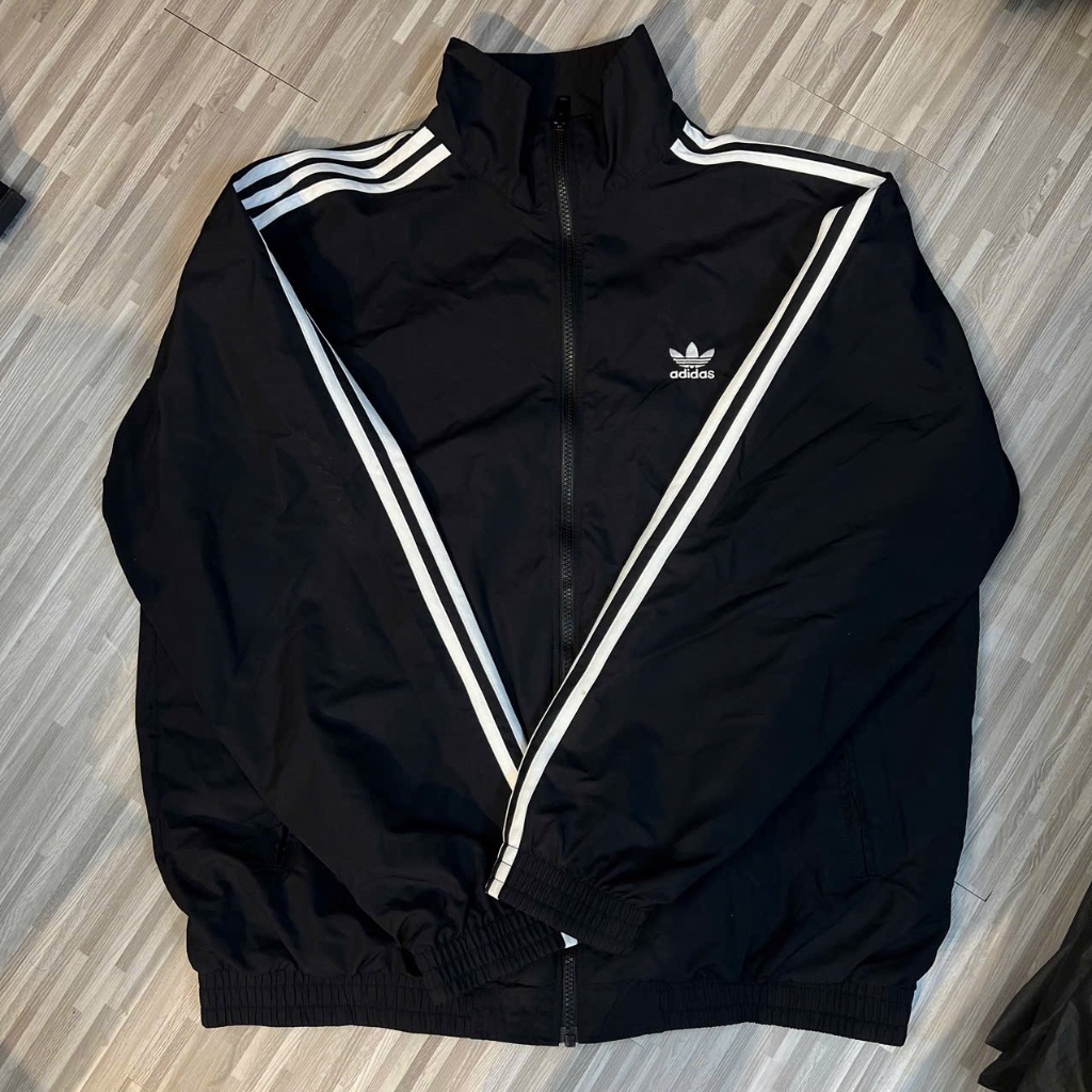 [ CHÍNH HÃNG ] ÁO KHOÁC ADIDAS ĐEN IT2491 & IS0242 UNISEX VẢI COTTON PHA DÙ