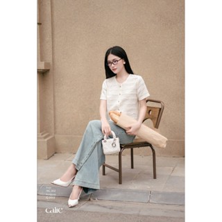 CALIE Áo croptop nữ cổ tròn chất ren mềm đính khuy kim loại cộc tay AC312 dài tay AC338