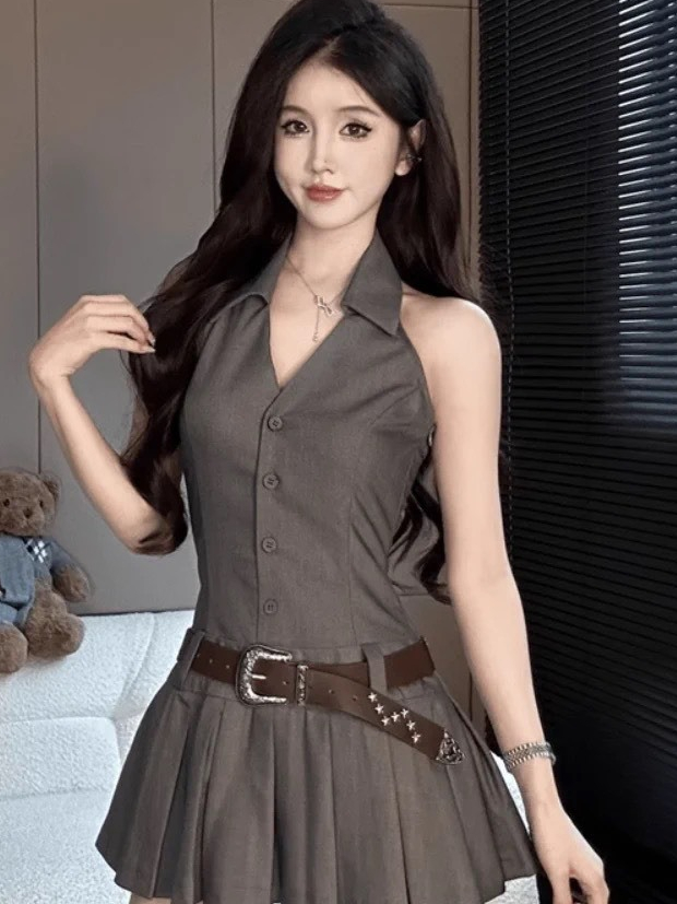 Đầm Cổ Yếm Sơmi Dáng Ôm Tùng Xòe