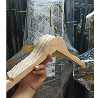 Móc áo gỗ mộc