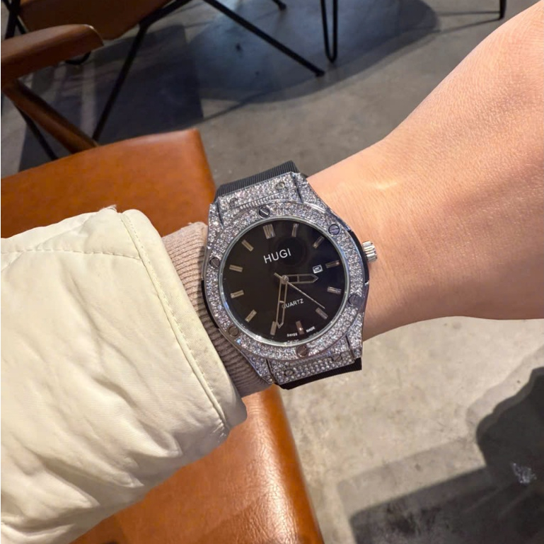 (Nam Nữ + bảo hành 12th)  Đồng hồ Nam Hugi 602 dây silicone khóa thông minh với 2 size 42mm và 38 mm đính đá cao cấp | BigBuy360 - bigbuy360.vn