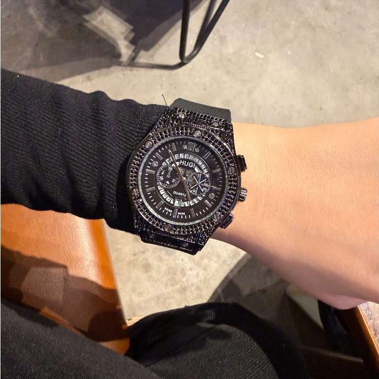 (Nam Nữ + bảo hành 12th)  Đồng hồ Nam Hugi 602 dây silicone khóa thông minh với 2 size 42mm và 38 mm đính đá cao cấp | BigBuy360 - bigbuy360.vn