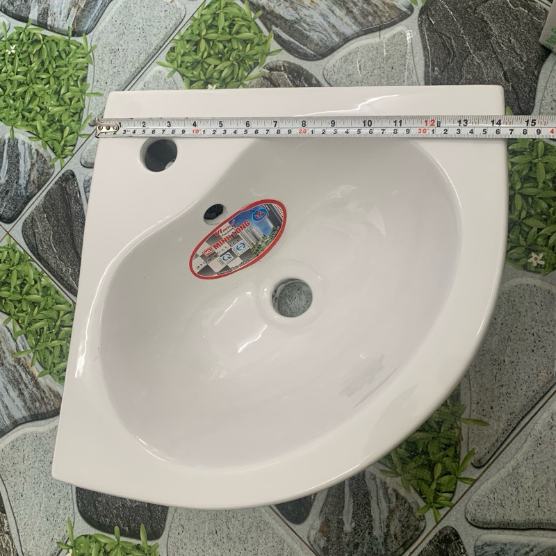 lavabo góc treo tường, lavabo treo góc tường, lavabo tam giác