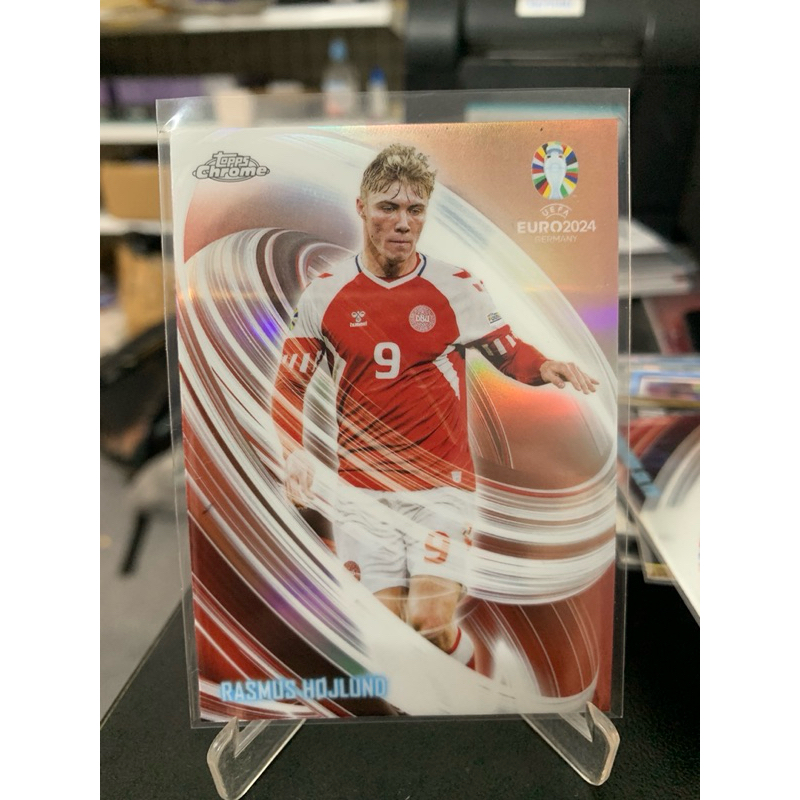 Thẻ bóng đá #H938 Hojlund Denmark Topps Chrome Euro 2024