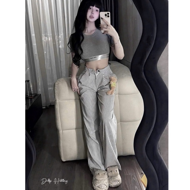Set áo crop top + quần lưng cao kèm gấu siêu đẹp