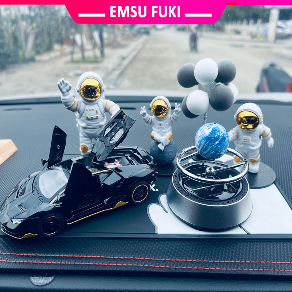 Set mô hình phi hành gia, máy khuếch tán tinh dầu