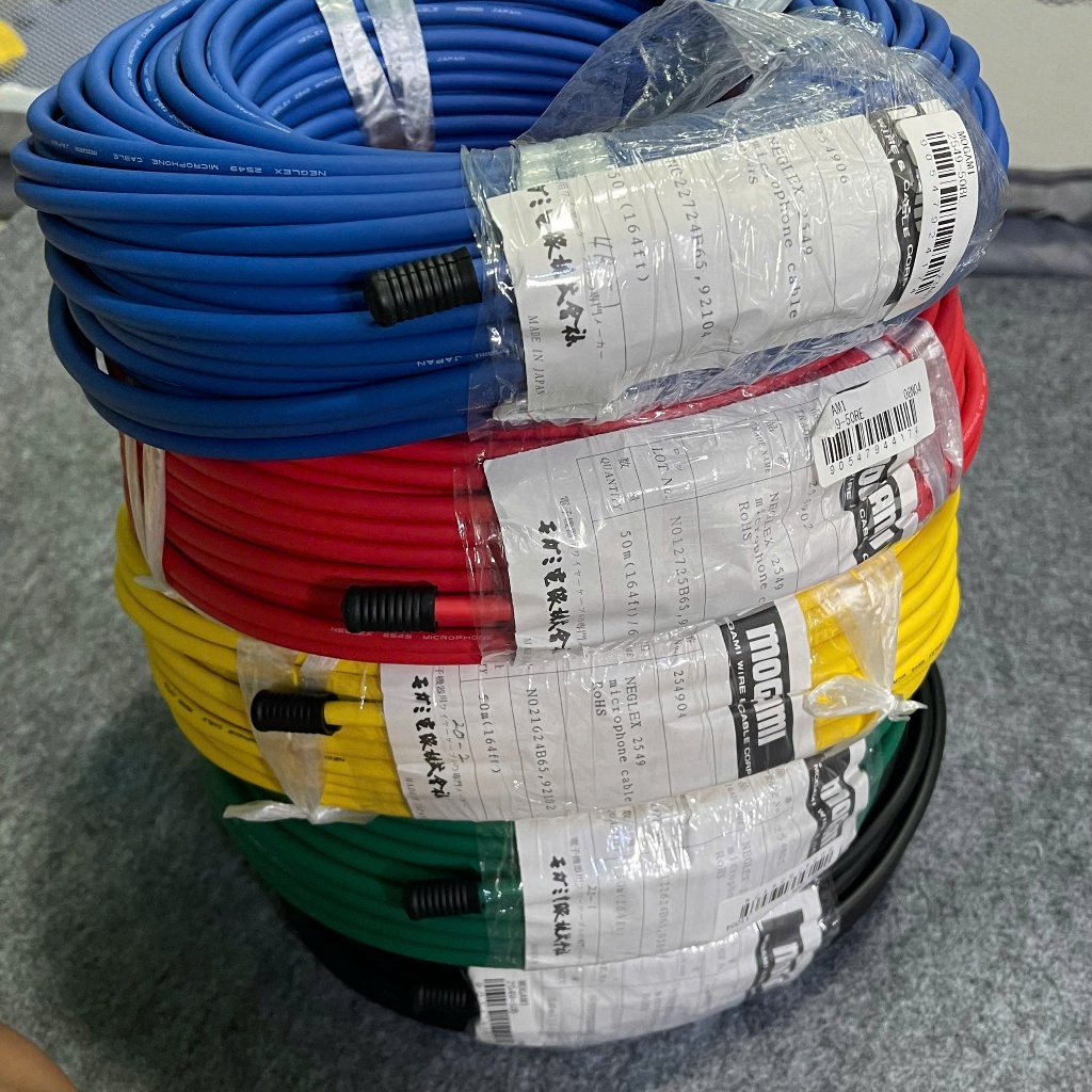 Dây tín hiệu Mogami 2549 có đủ 5 màu made in Japan, bán theo mét.