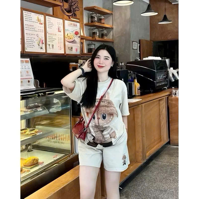 Bộ quần đùi áo thun chất su  unisex nữ tay lỡ form rộng  in LABUBU  CAMA STORE  M2547 | BigBuy360 - bigbuy360.vn