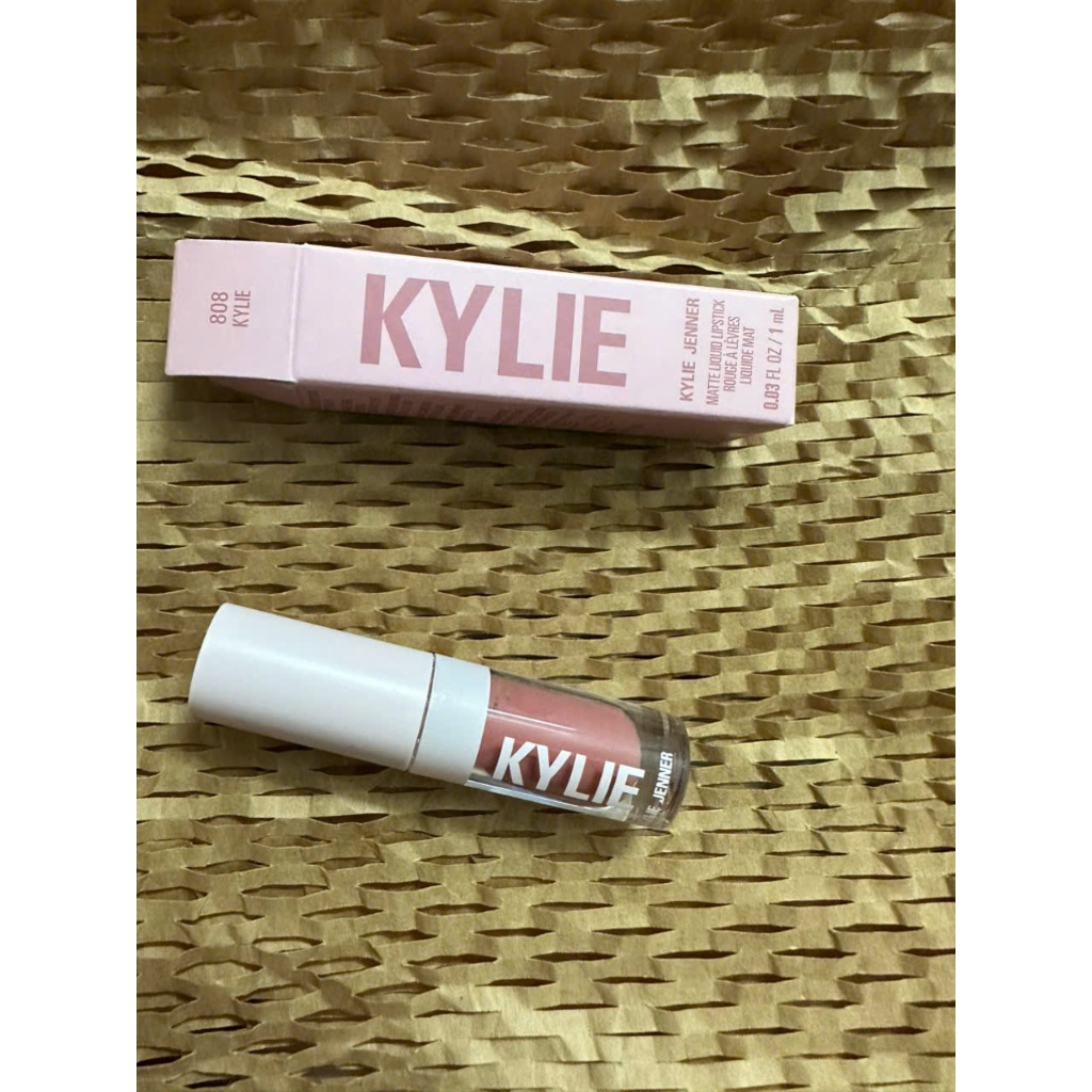 Son Kem Lì Kylie Cosmetics - liquid lipstick