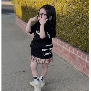  Set áo thun tặng kèm chân váy bbr cho bé gái  bộ áo phôngg chân váy xếp ly trẻ em  Kid_genz 