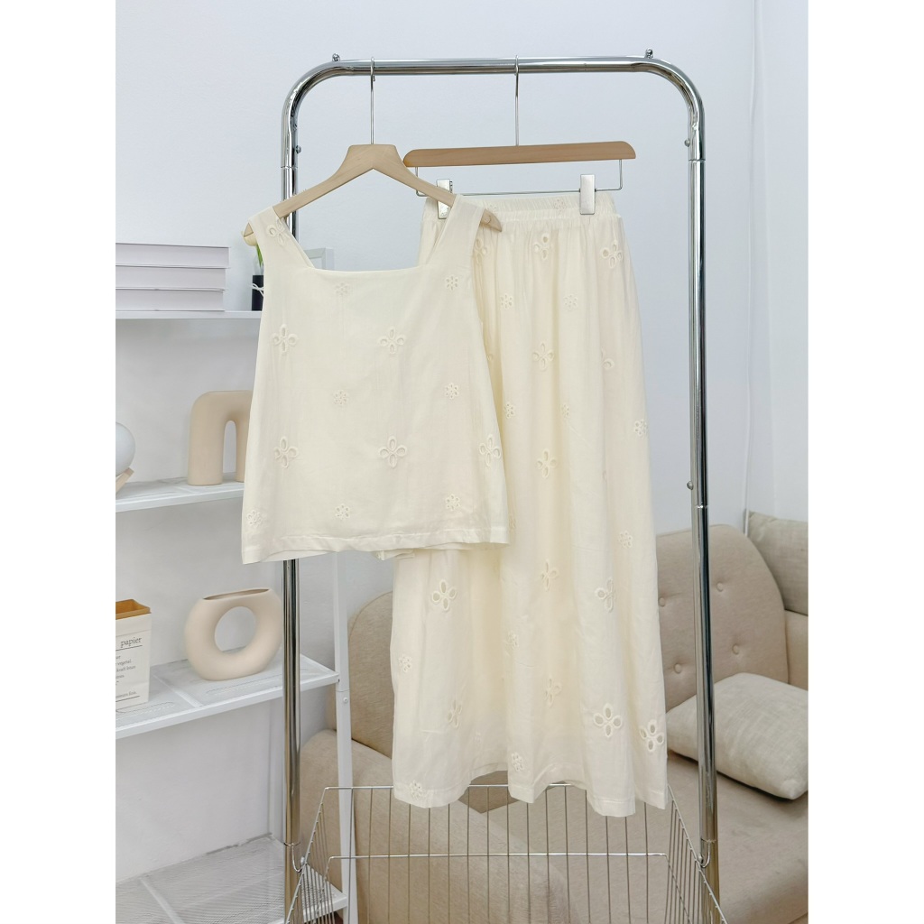 Set Áo Váy Thô Boi Thêu Hoa Hai Dây Buộc Nơ Lưng Kèm Chân Váy Dáng Dài - Váy Mùa Hè Đi Biển - 29feb.closet - S277 | BigBuy360 - bigbuy360.vn