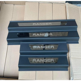Ốp Bậc Cửa, Nẹp Cửa Bước Chân Xe FORD RANGER - FORD EVEREST Đời 2023-2024- 2025 Nhựa ABS, Logo 3D Tráng Gương