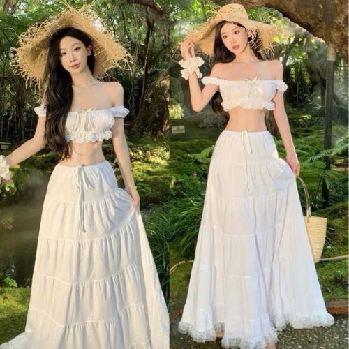 Set Váy Đi Biển - Áo Croptop Trễ Vai Đính Nơ Ngực Mix Chân Váy Maxi Phối Viền Ren Siêu Xinh
