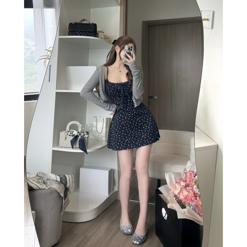 Sét Váy Hoa Nhí Màu Đen 2 Món Gồm Váy 2 Dây + Áo Khoác Ngoài | BigBuy360 - bigbuy360.vn