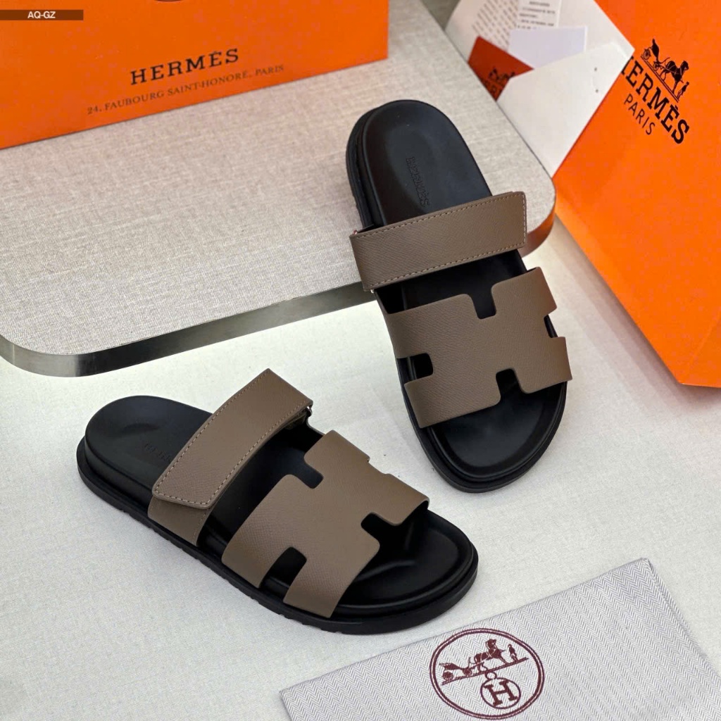 Dép HM Chypre Quai Dán màu Nâu Mocha. Hàng QC cao cấp.