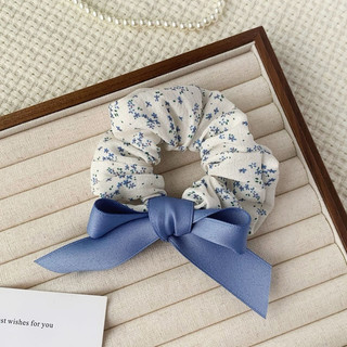 Cột tóc scrunchies hoa nhí gắn nơ xanh dương dễ thương - De Merci Accessories
