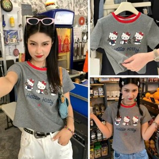 Áo thun baby tee nữ Hello Kitty phối viền raglan, áo babytee kiểu dáng dễ thương nữ tính