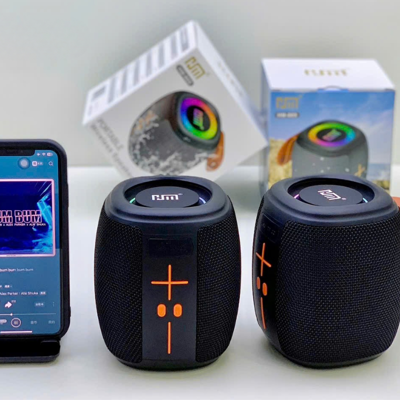 Loa bluetooth HM-805, loa xách tay âm bass cực mạnh thiết kế đèn LED hiện đại , chống nước , pin trâu | BigBuy360 - bigbuy360.vn