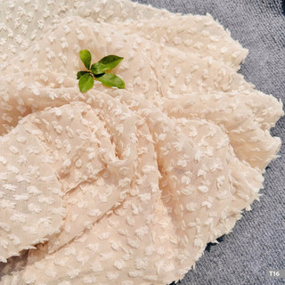 Vải thô hàng đẹp, vải mềm mát, êm và rất đầm tay, vải thấm hút mồ hôi tốt, mặt vải đanh may đồ lên đứng dáng